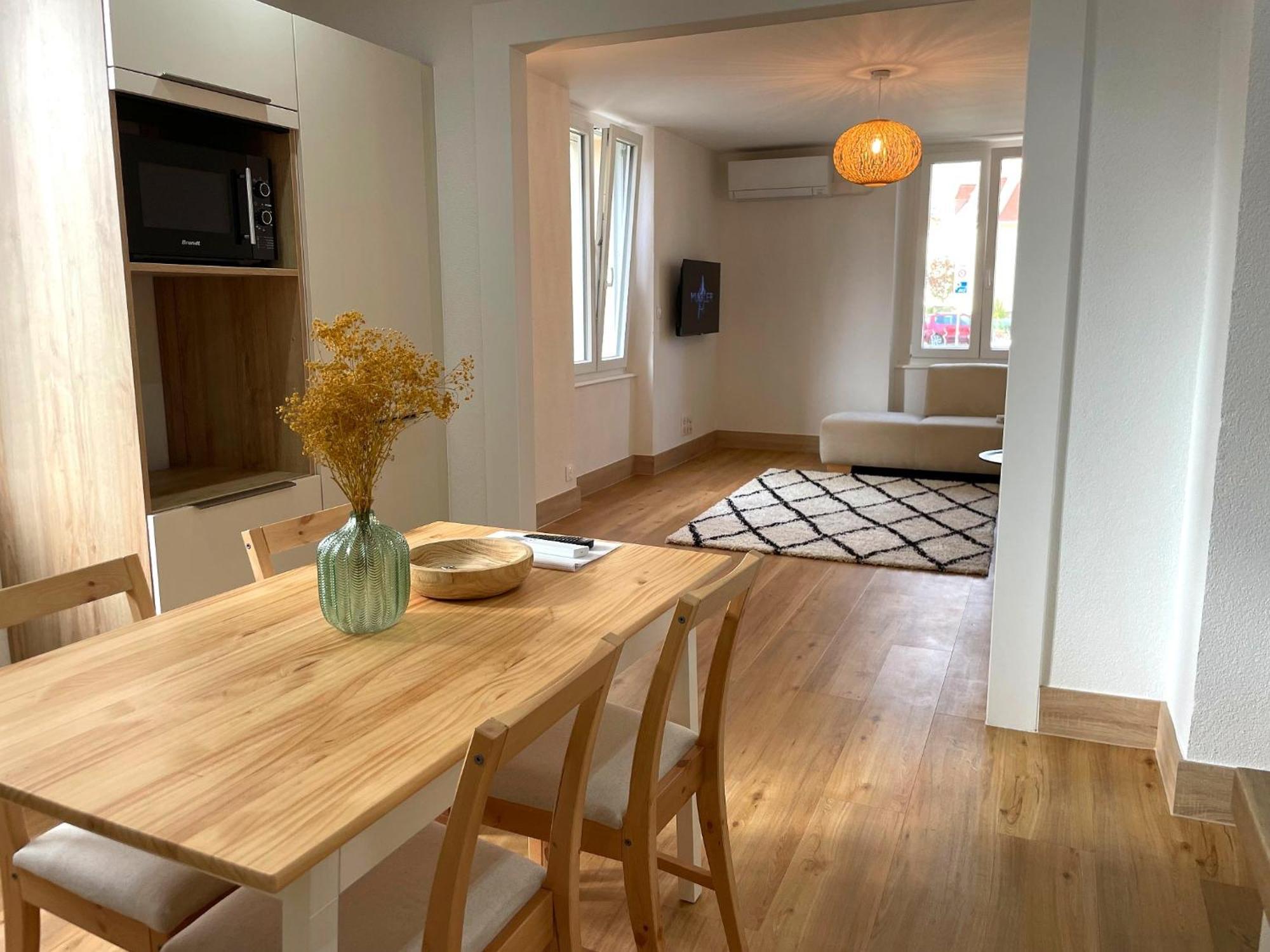 Appartement Moderne Et Spacieux, A 10 Min De La Gare Colmar Ngoại thất bức ảnh