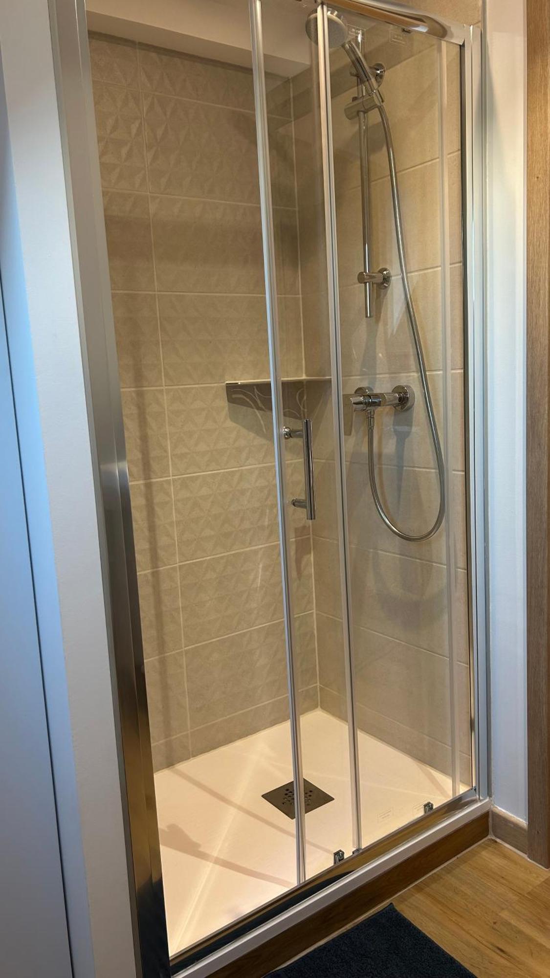 Appartement Moderne Et Spacieux, A 10 Min De La Gare Colmar Ngoại thất bức ảnh